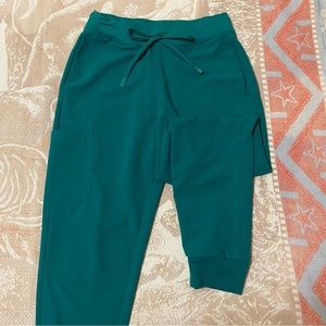 Mandala Hunter Green Jogger Scrubs